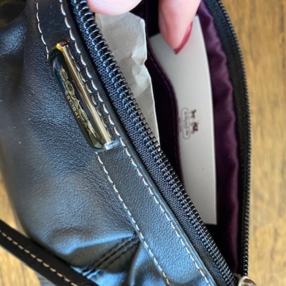 COACH Black Leather Pleated Wristlet - Picture 6 of 10